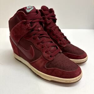 Nike WMNS Dunk Sky High Essential "Team Red" Hidden Heel Platform Women's Size 7